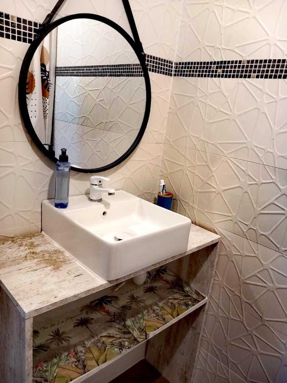 Location Bord Ocean, Holi-Wood Villa Сен-Жозеф Екстериор снимка